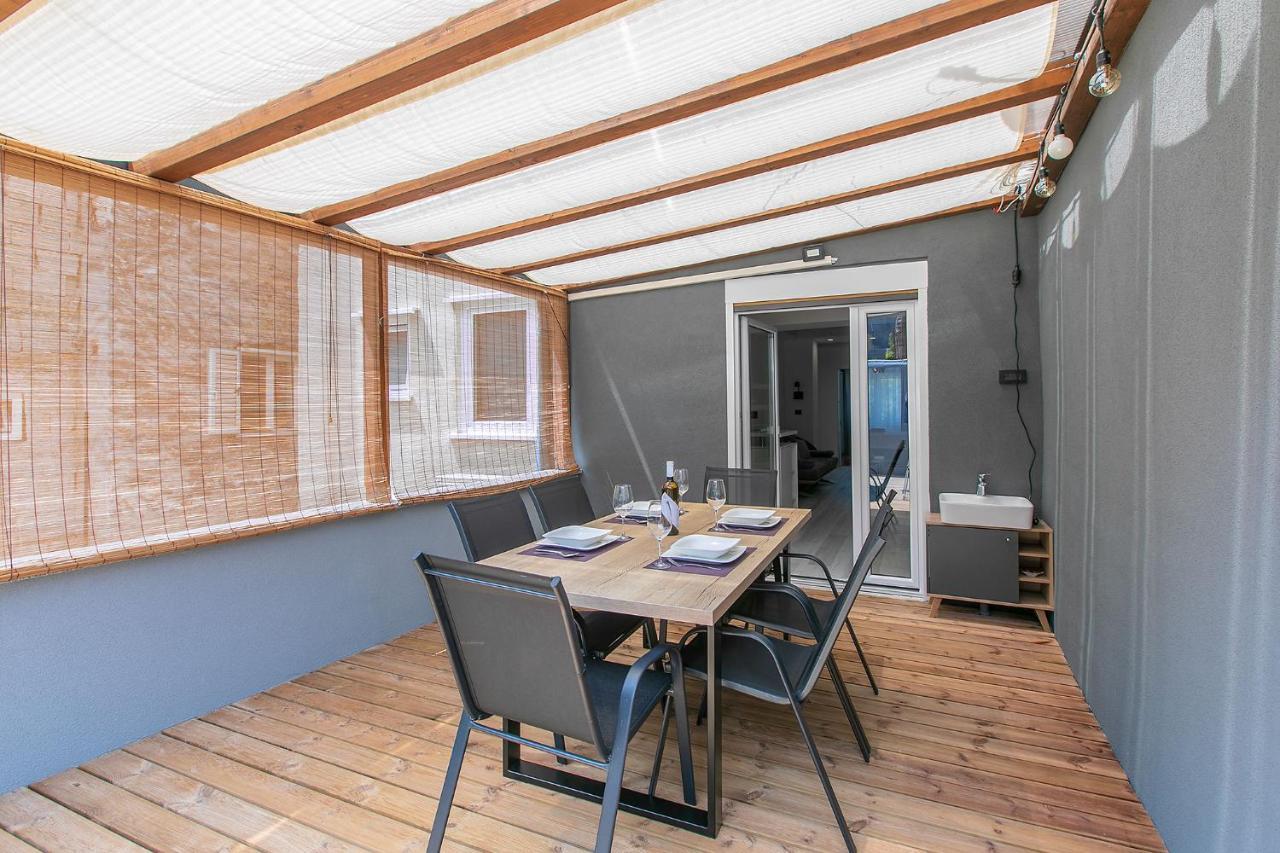 Arena Blue Dream - Modern Apartment With Terrace PUY Eksteriør bilde